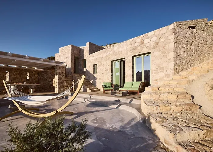 Ninos Villa Provatas