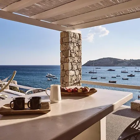 Ninos Villa Provatas