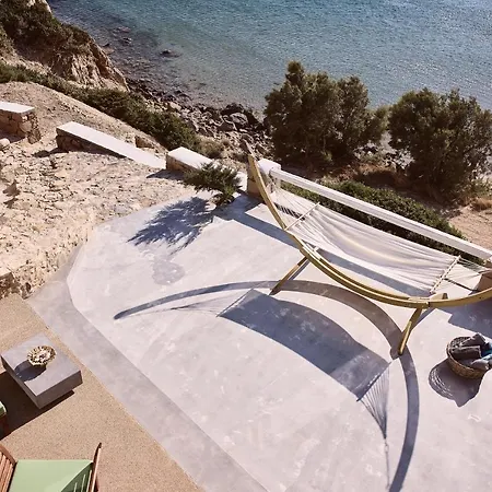 Ninos Villa Provatas