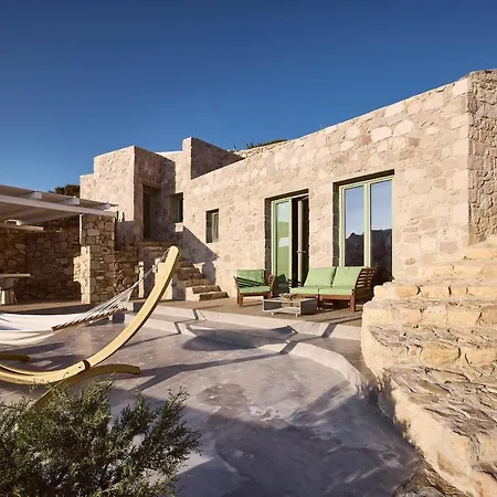 Ninos Villa Provatas